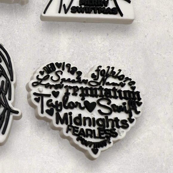 Taylor Swift Inspired Black & White Croc Charms (Set of 6) - Picture 2 of 3